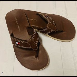 Tommy Hilfiger Flip Flops men size 8 fits woman size 10 NEW